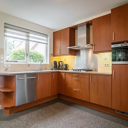 빌라 3-bed With Whirlpool 데쿠크