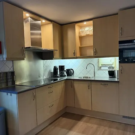 3-bed With Whirlpool *