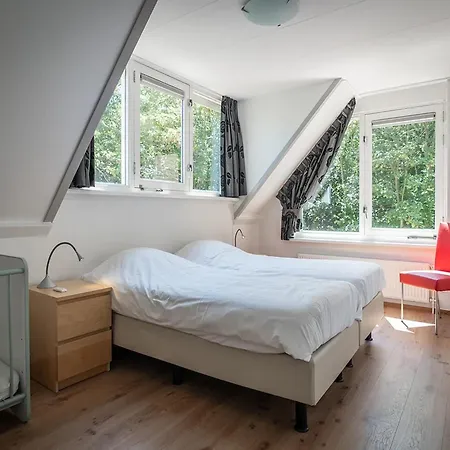 3-bed With Whirlpool *